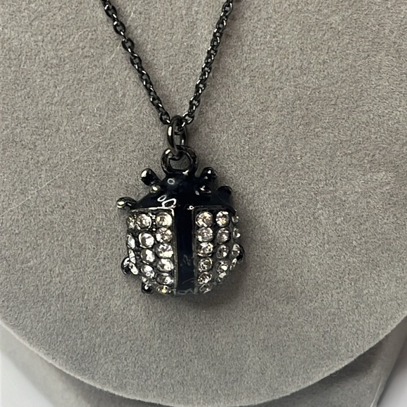 LADYBUG 🐞 BLACK CRYSTAL NECKLACE - Picture 2 of 7